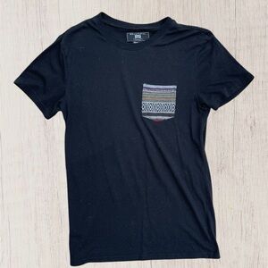 Beautiful Giant men’s Aztec shirt